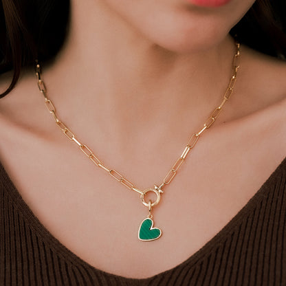 Charm de corazón de piedra natural