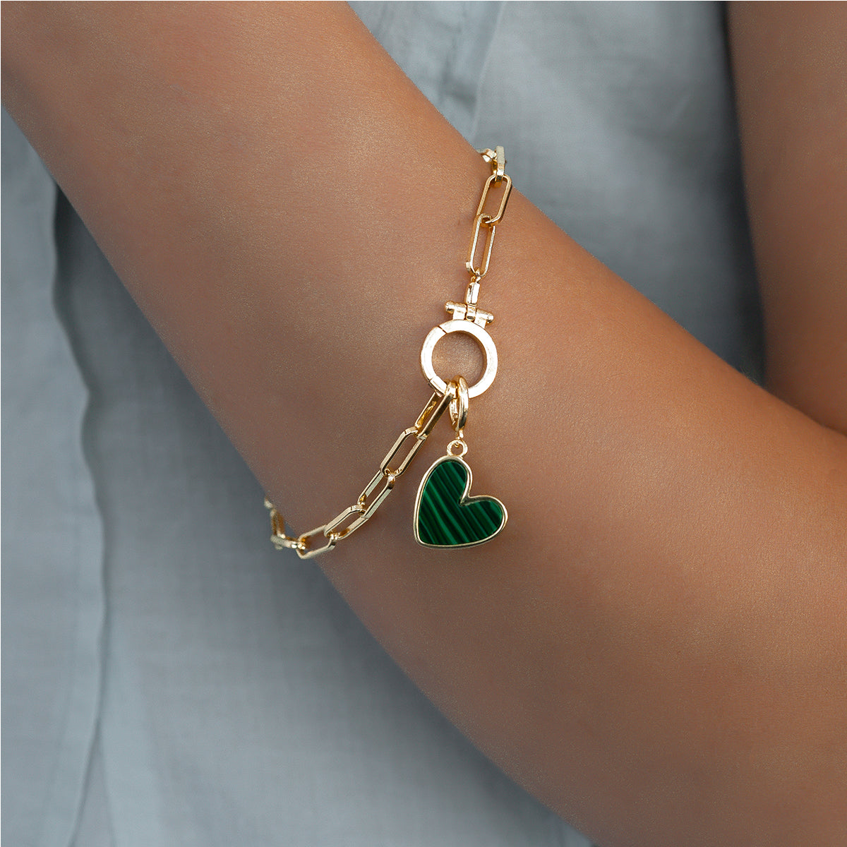 Charm de corazón de piedra natural