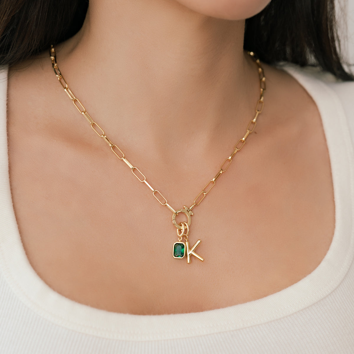 Collar Paperclip Menta con inicial y piedra de nacimiento