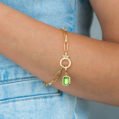 Charm con piedra de nacimiento talla baguette