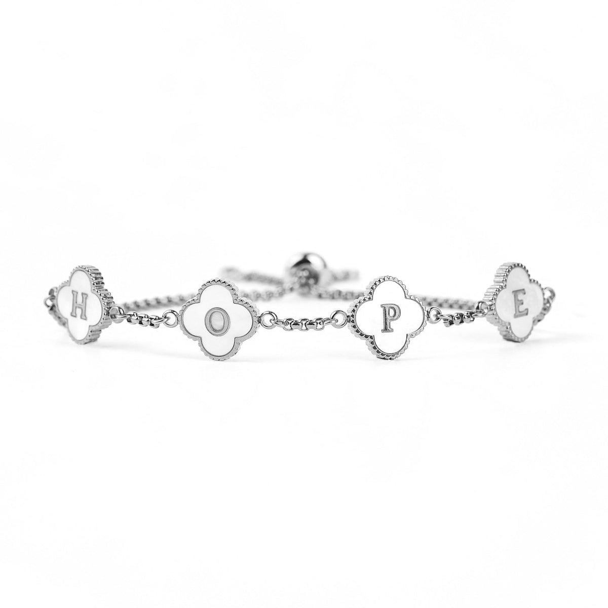 Bracelet personnalisé avec nom et trèfle à quatre feuilles