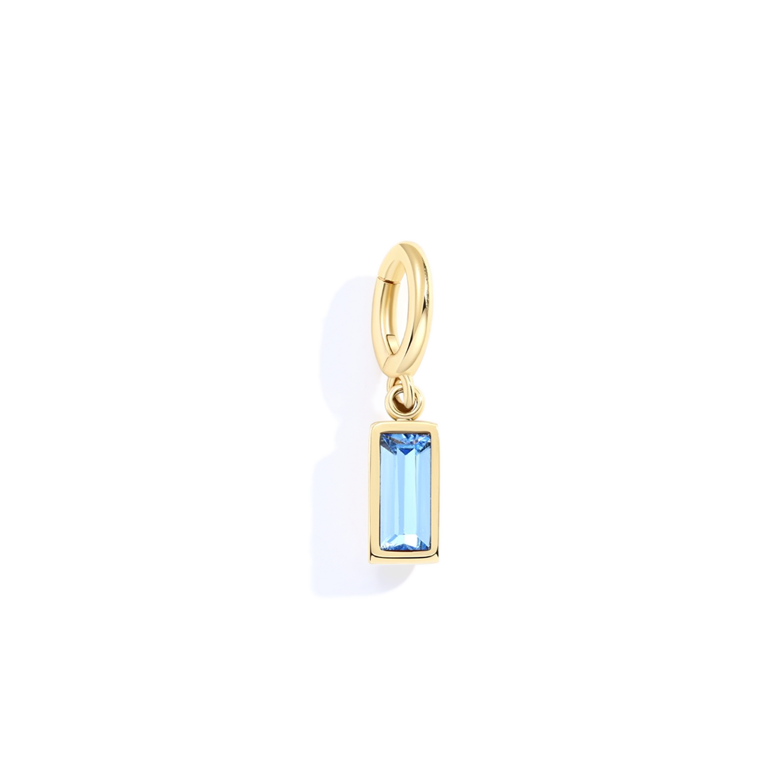 Charm delicado con piedra de nacimiento talla baguette