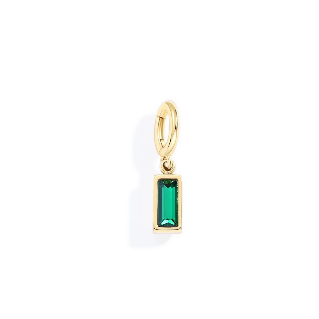 Charm delicado con piedra de nacimiento talla baguette
