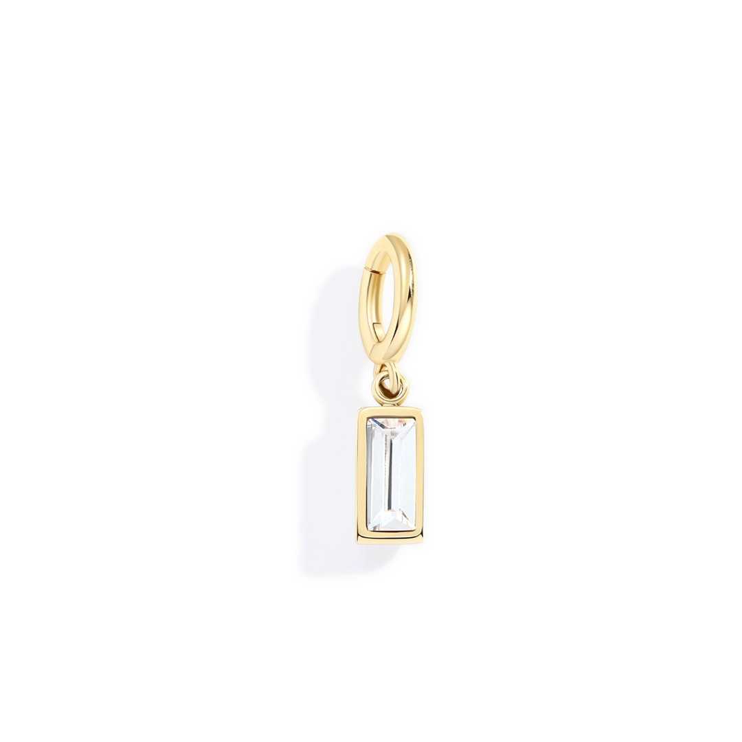 Charm delicado con piedra de nacimiento talla baguette