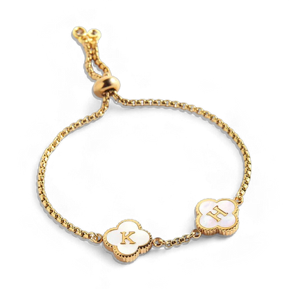 Bracelet personnalisé avec nom et trèfle à quatre feuilles