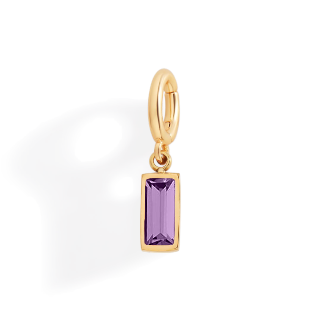 Charm delicado con piedra de nacimiento talla baguette