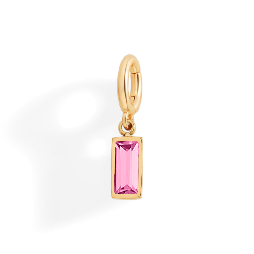 Charm delicado con piedra de nacimiento talla baguette