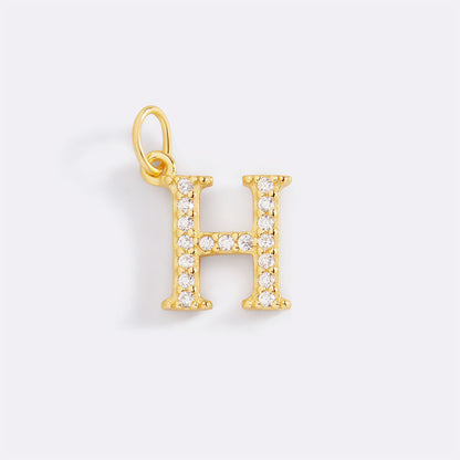 Charm délicat avec initiale pavée