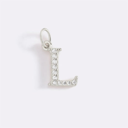 Charm délicat avec initiale pavée