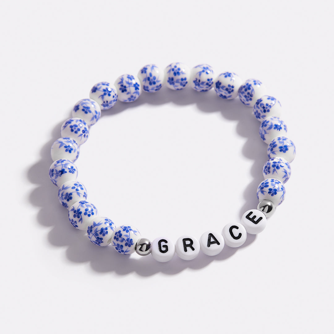 Pulsera personalizada de cuentas de porcelana azul con nombre