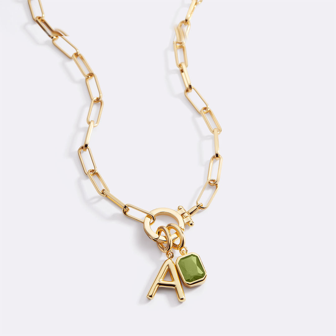 Collar Paperclip Menta con inicial y piedra de nacimiento