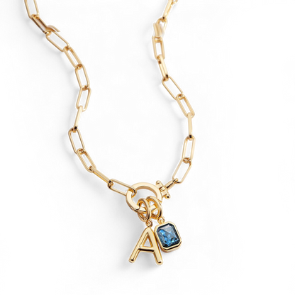 Collar Paperclip Menta con inicial y piedra de nacimiento
