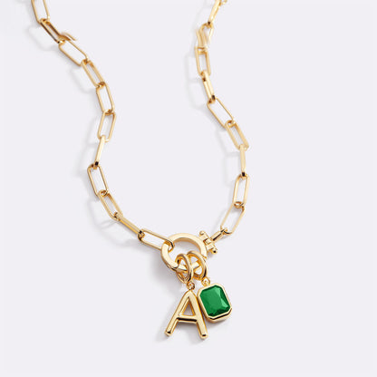 Collar Paperclip Menta con inicial y piedra de nacimiento