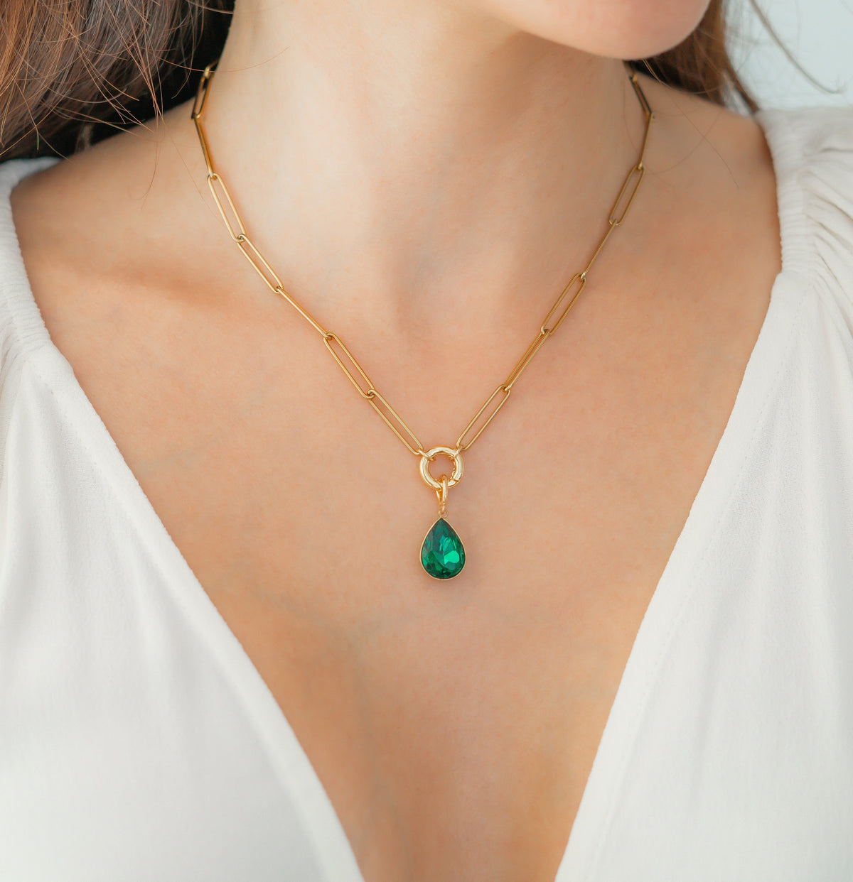 Charm de lágrima con piedra de nacimiento