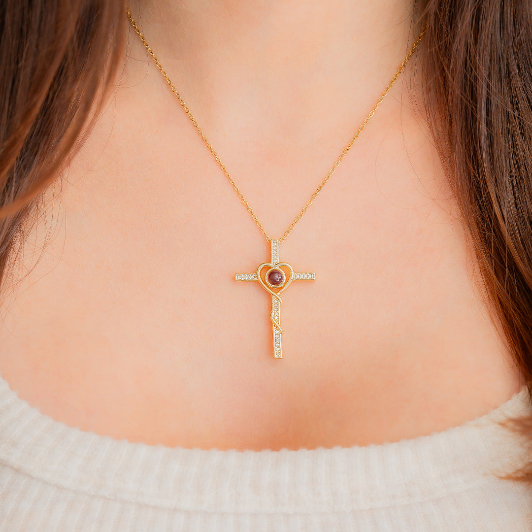 Collier avec photo cœur et croix