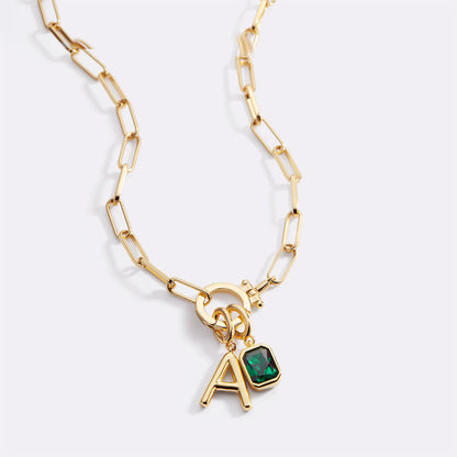 Collar Paperclip Menta con inicial y piedra de nacimiento