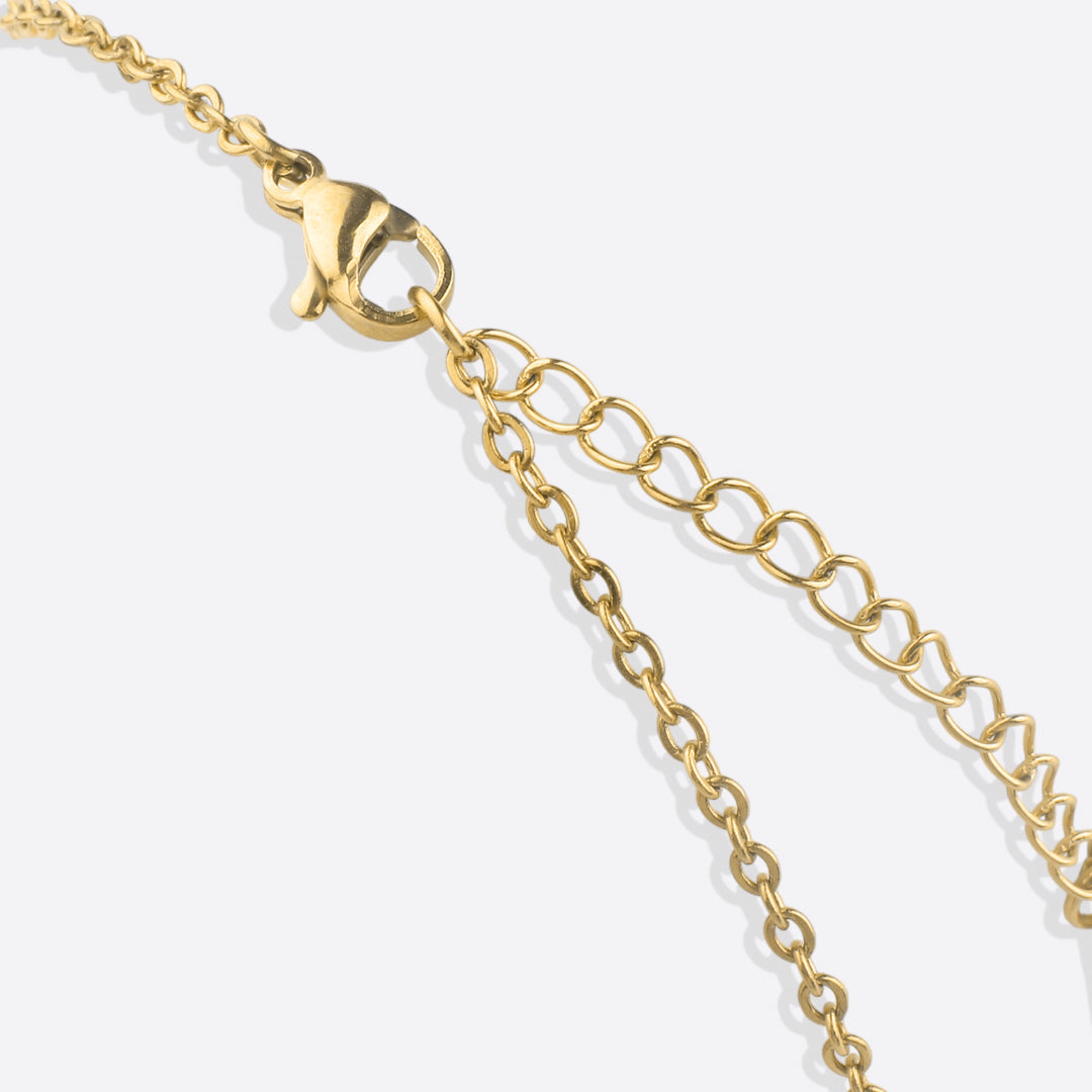 Collar con tres nombres de hadas