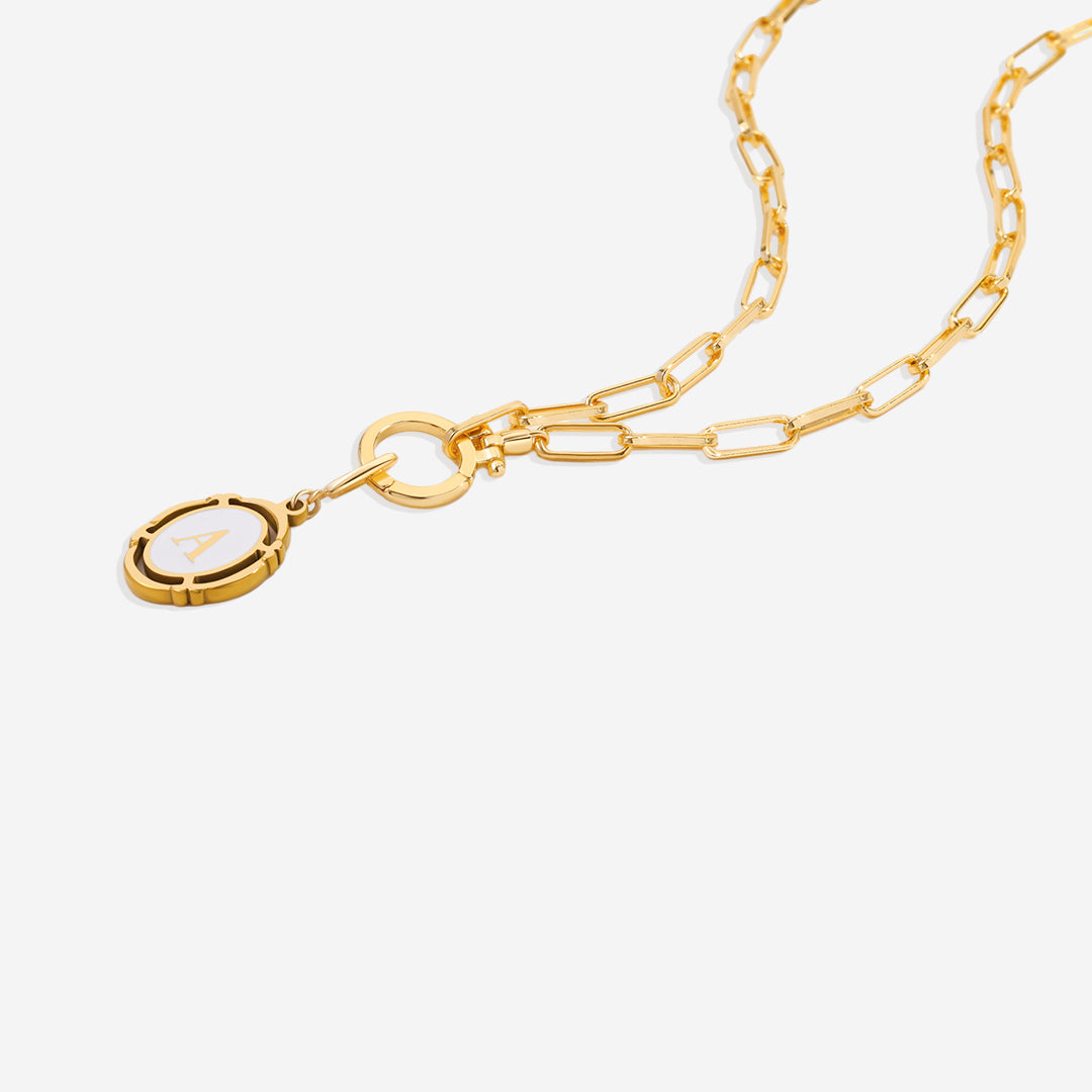 Charm vintage con inicial PJULAN