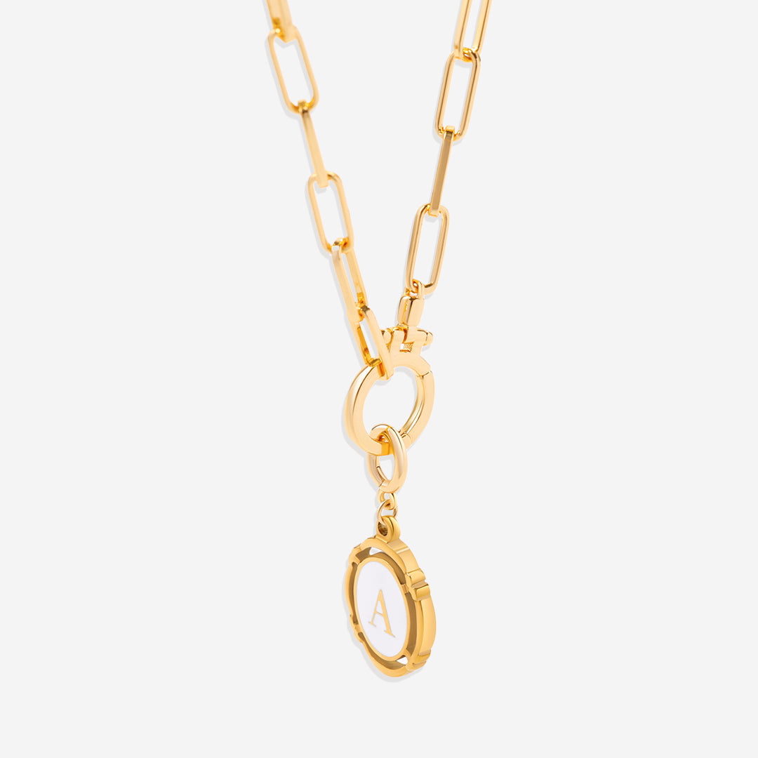 Charm vintage con inicial PJULAN