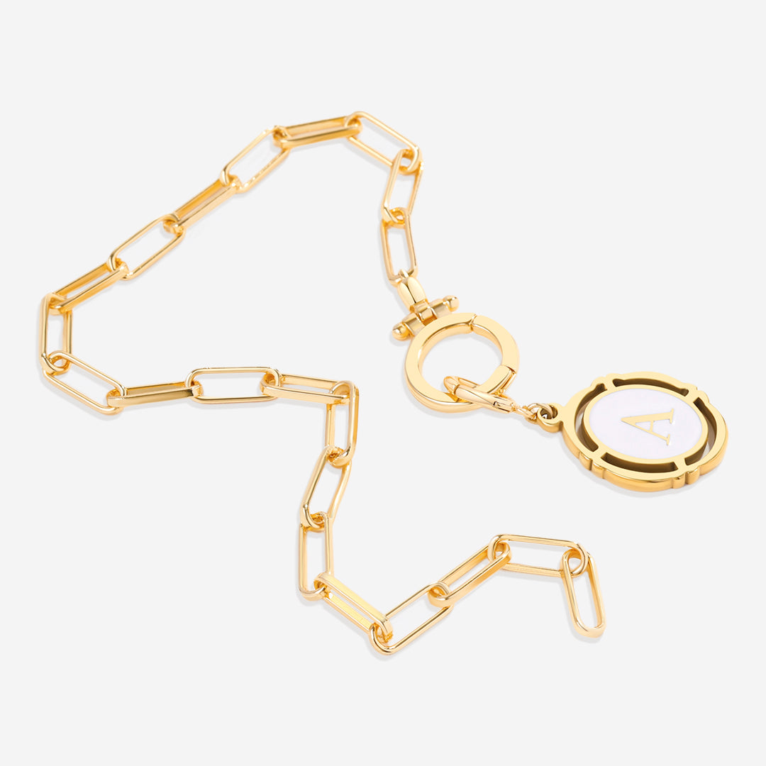 Charm vintage con inicial PJULAN