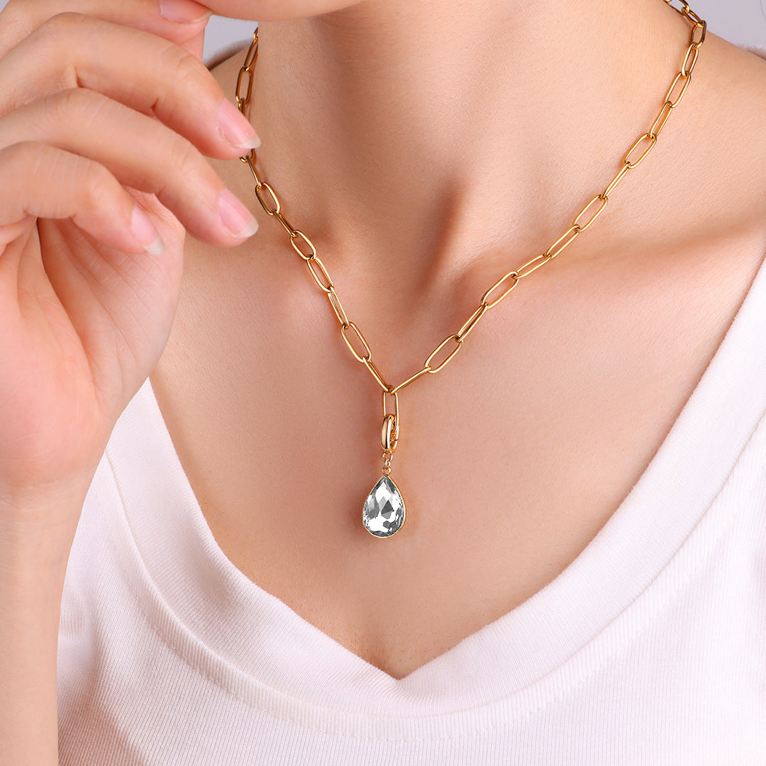 Charm de lágrima con piedra de nacimiento
