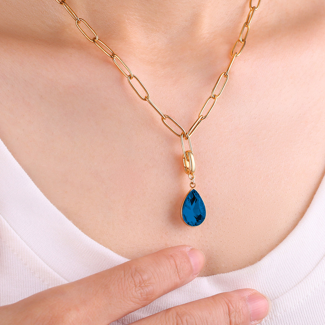 Charm de lágrima con piedra de nacimiento