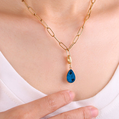 Charm de lágrima con piedra de nacimiento