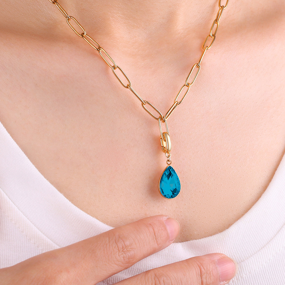 Charm de lágrima con piedra de nacimiento