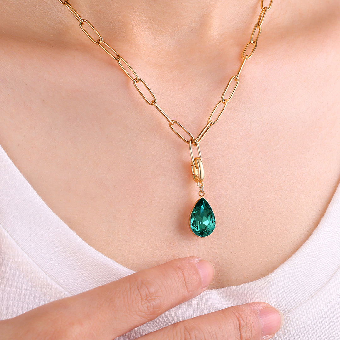 Charm de lágrima con piedra de nacimiento