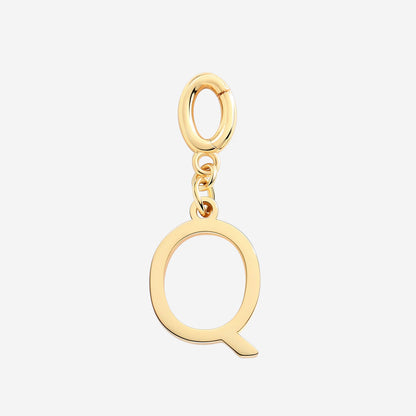 Charm minimalista con inicial