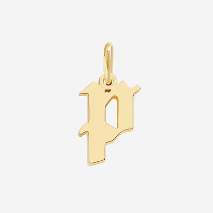 Charm con letra estilo Old English