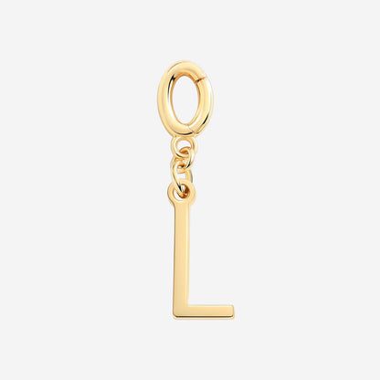 Charm minimalista con inicial