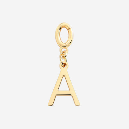 Charm minimalista con inicial