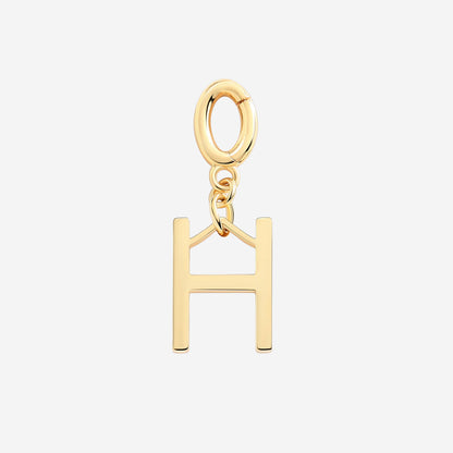 Charm minimalista con inicial