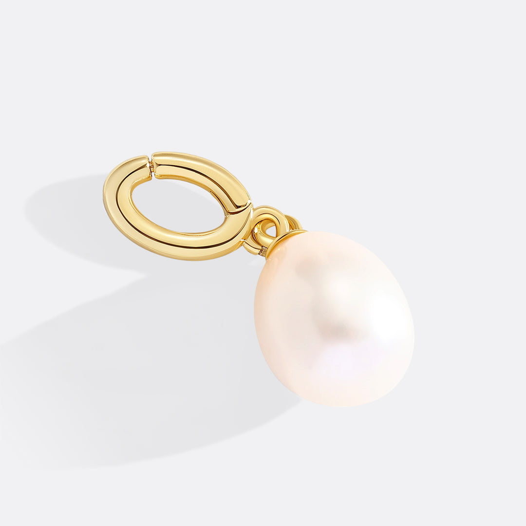 Charm de perla natural en forma de lágrima