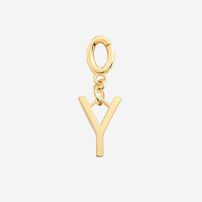 Charm minimalista con inicial