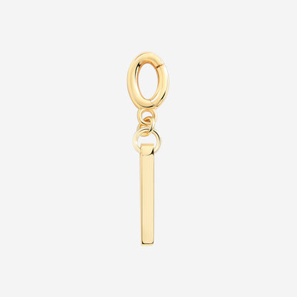 Charm minimalista con inicial