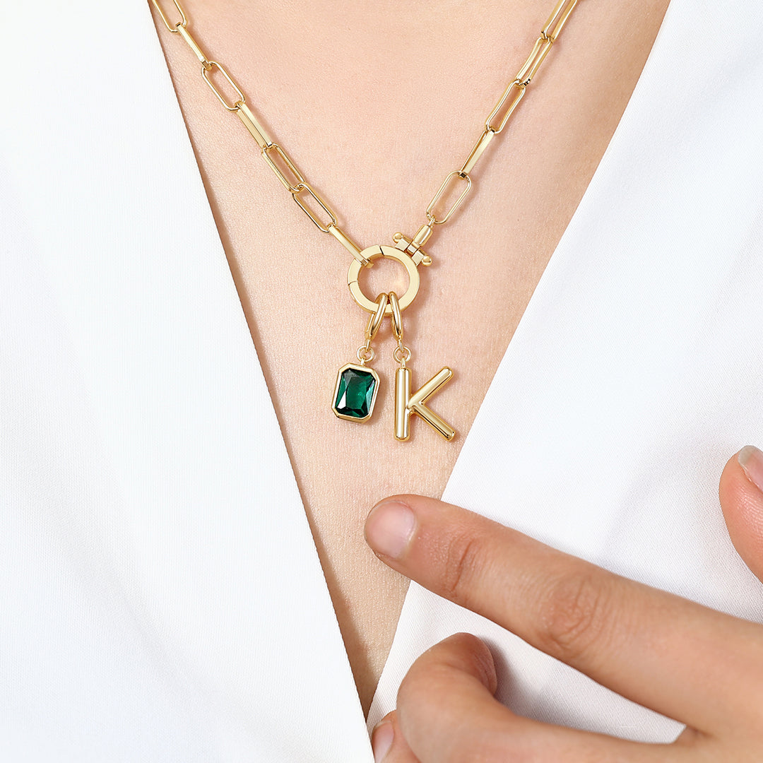 Collar Paperclip Menta con inicial y piedra de nacimiento