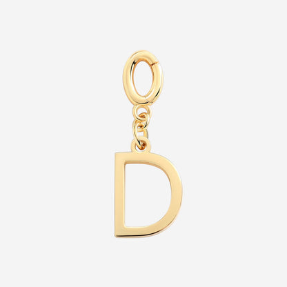 Charm minimalista con inicial