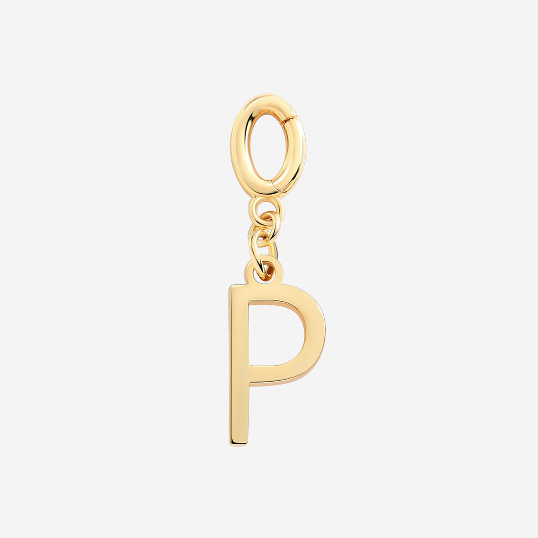 Charm minimalista con inicial