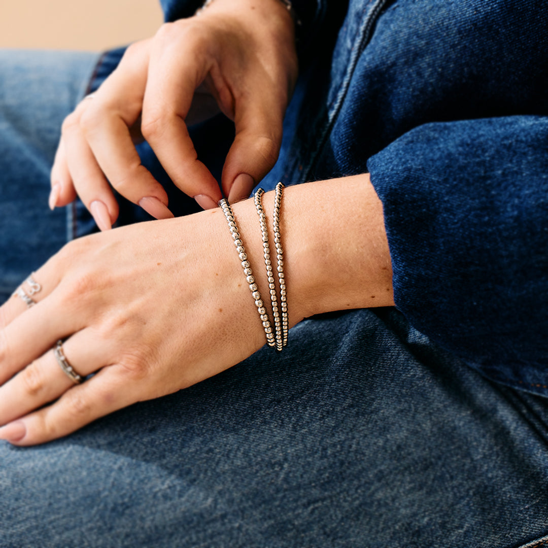 Set de pulseras de cuentas clásicas