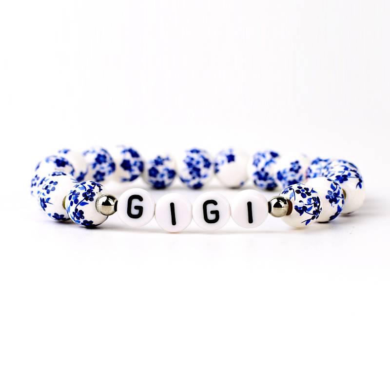 Pulsera personalizada de cuentas de porcelana azul con nombre
