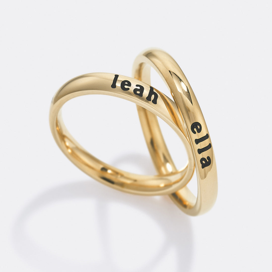 Anillo fino apilable personalizado con nombre
